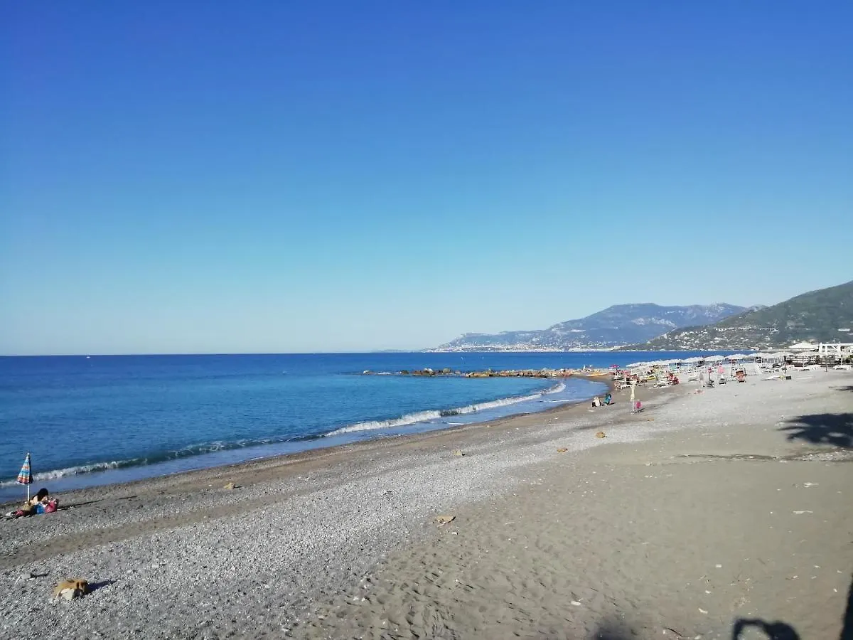 Il Piccolo Loft Apartment Ventimiglia